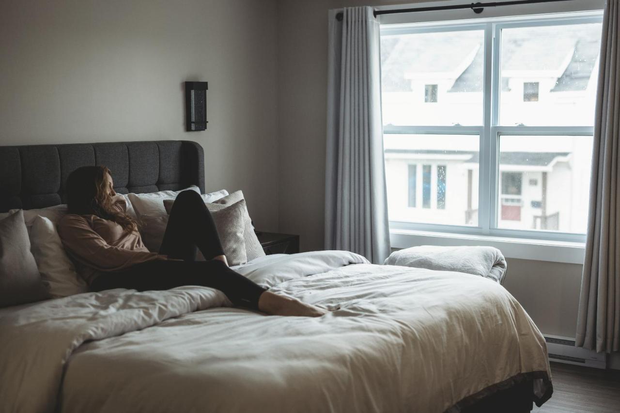 Riverside Suites جراند فولز ويندسور الغرفة الصورة